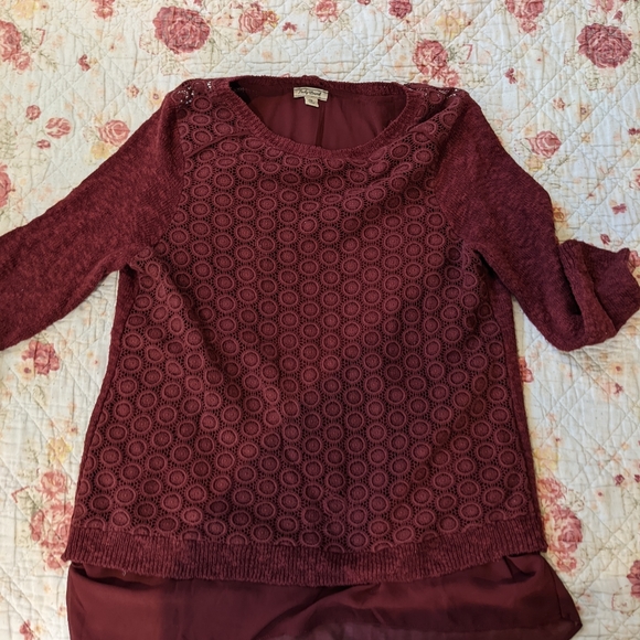 Lucky Brand Maroon Lace Crochet Layered Sweater Boho Crew Neck Medium - Picture 9 of 9